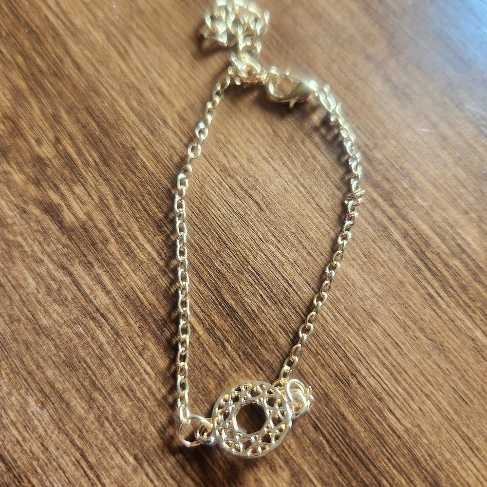 7" Gold Tone Circle Simple Style Fashion Bracelet Design NWT Casual Streetwear